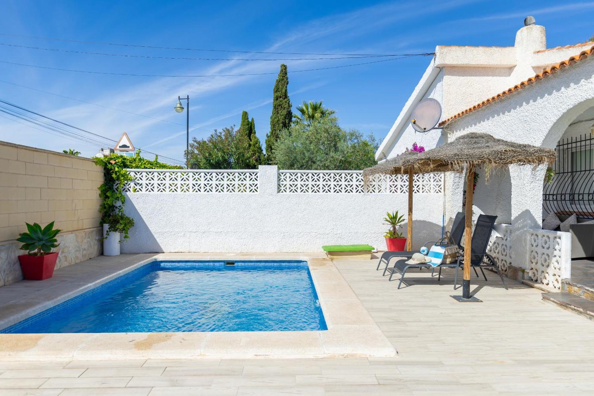 Fidalsa Relax Pool & Bbq Villa ตอร์เรเวียคา ภายนอก รูปภาพ
