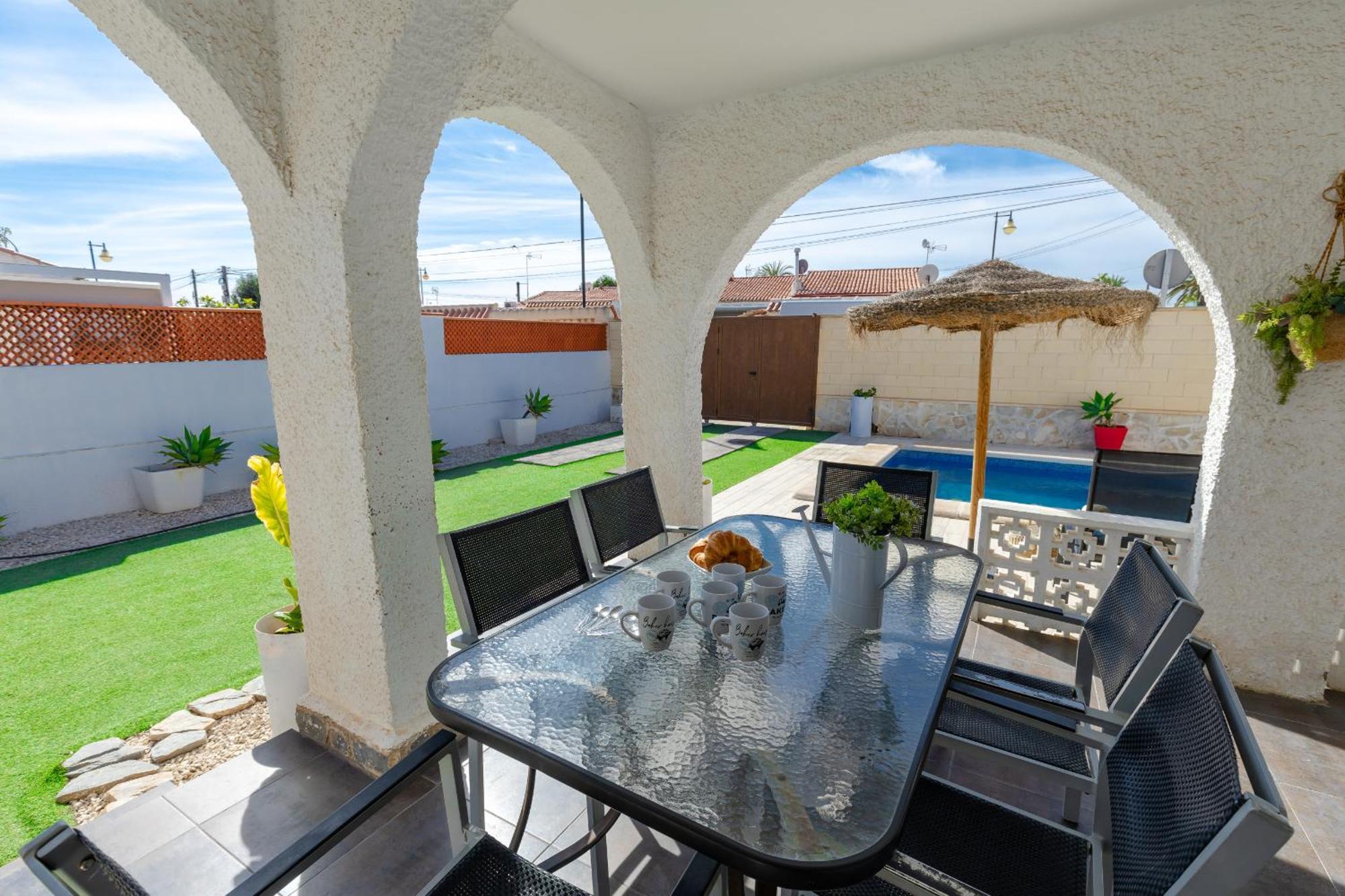 Fidalsa Relax Pool & Bbq Villa ตอร์เรเวียคา ภายนอก รูปภาพ